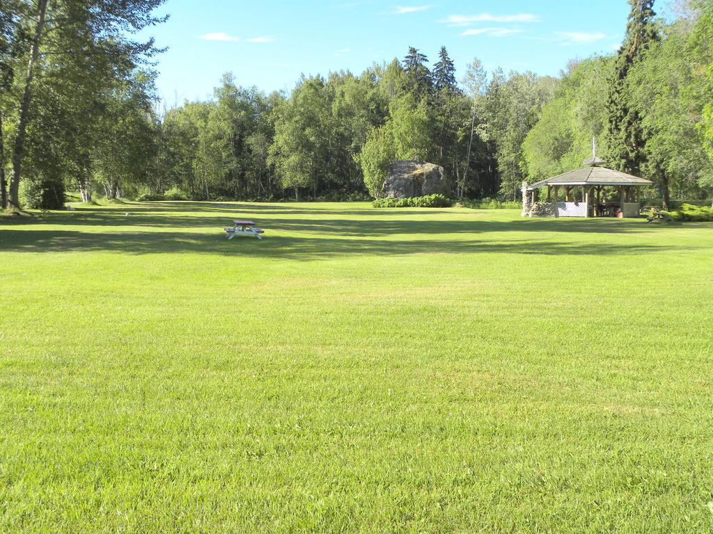 Rivermount Motel Little Fort Exteriör bild
