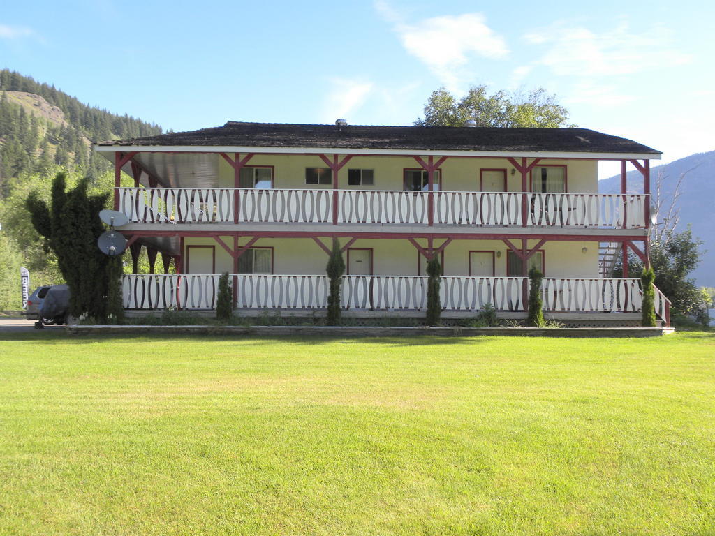 Rivermount Motel Little Fort Exteriör bild
