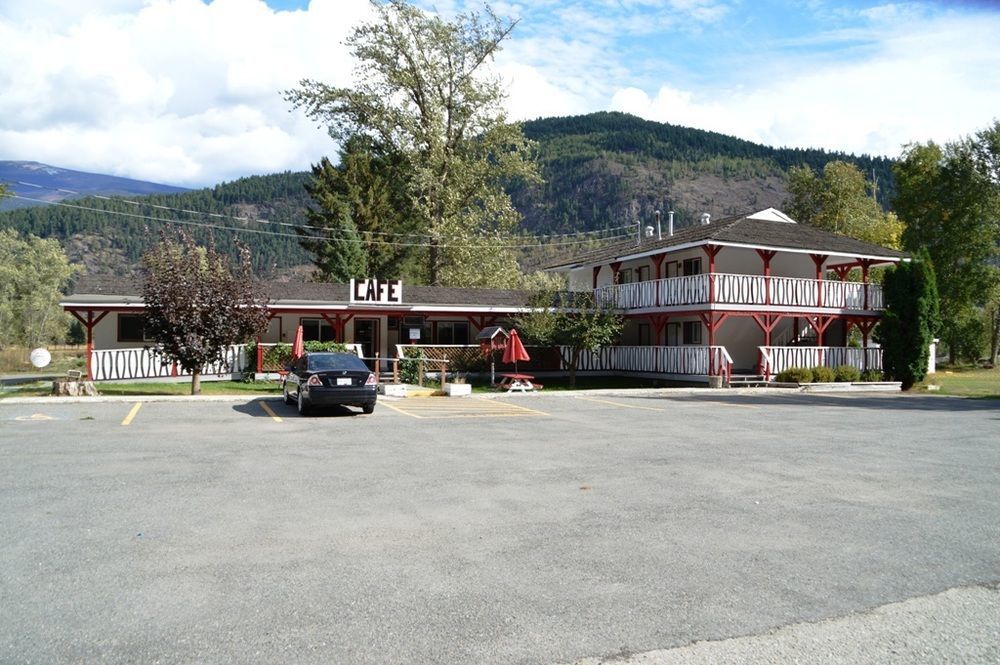 Rivermount Motel Little Fort Exteriör bild