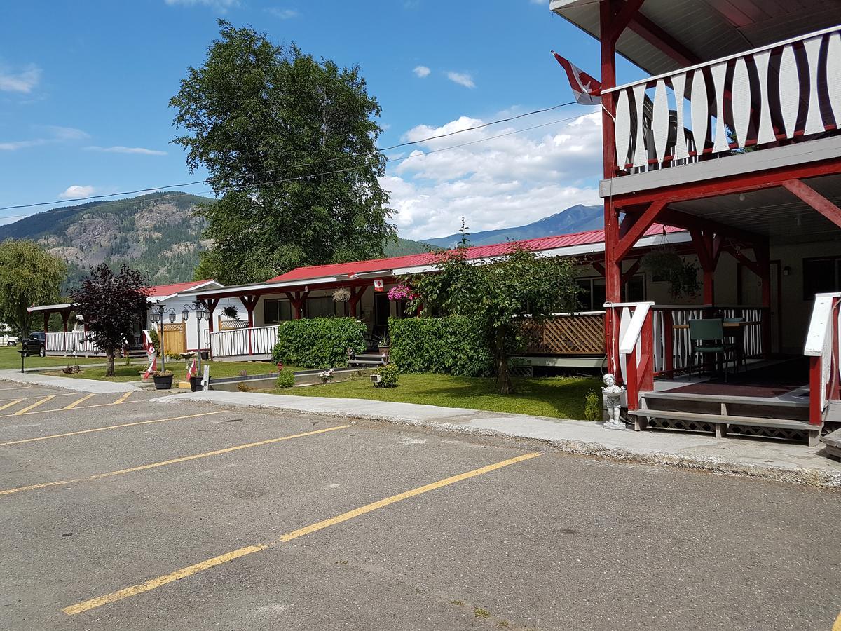 Rivermount Motel Little Fort Exteriör bild